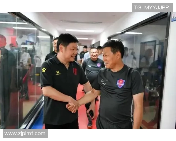 成都网球队的意识与发展探讨：提升竞技水平与团队合作的重要性